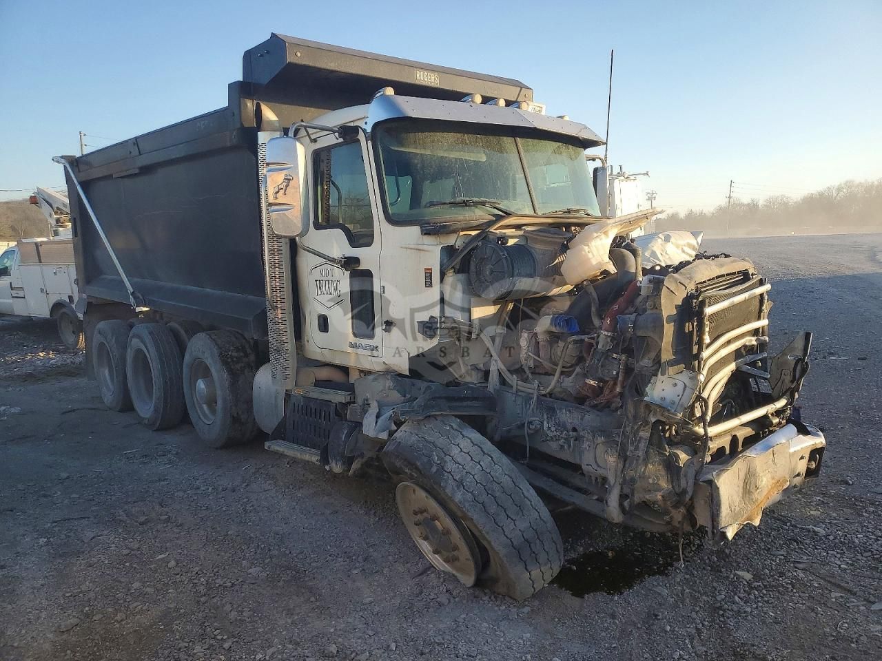Mack 700 GU700 12.7L 6 2015
