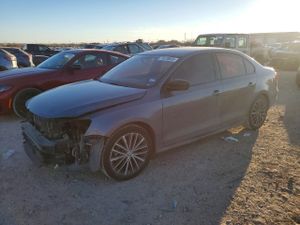 Volkswagen Jetta SE 1.8L 4 2015