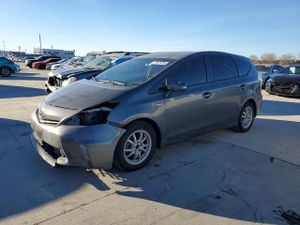 Toyota Prius 1.8L 4 2013