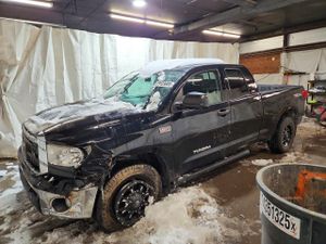 Toyota Tundra DOUBLE CAB SR5 5.7L 8 2013
