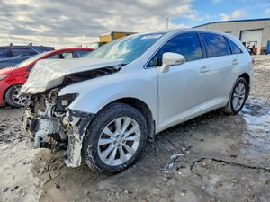 Toyota Venza LE 2.7L 4 2013