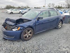 Volkswagen Passat SE 2.5L 5 2013