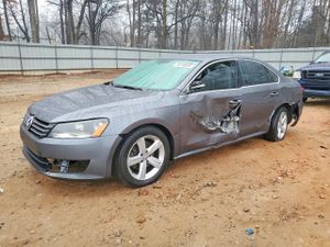 Volkswagen Passat SE 2.5L 5 2014
