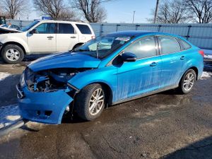 Ford Focus SE 2.0L 4 2015