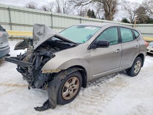 Nissan Rogue S 2.5L 4 2013