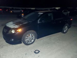Toyota Corolla BASE 1.8L 4 2010