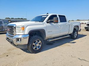 GMC Sierra K2500 SLE 6.0L 8 2015