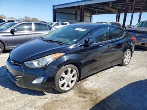Hyundai Elantra GLS 1.8L 4 2013