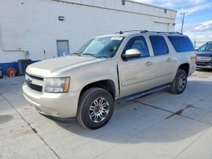 Chevrolet Suburban K2500 6.0L 8 2008