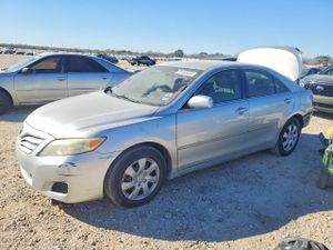 Toyota Camry BASE 2.5L 4 2011