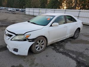 Toyota Camry BASE 2.5L 4 2011