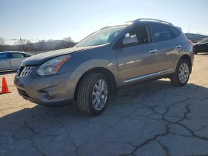 Nissan Rogue S 2.5L 4 2013