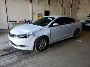 Chrysler 200 LIMITED 2.4L 4 2015