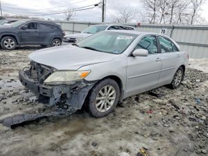 Toyota Camry BASE 2.5L 4 2011