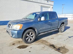 Nissan Titan S 5.6L 8 2011