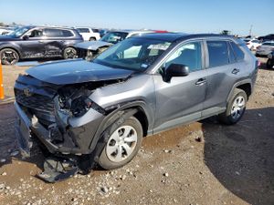 Toyota Rav4 LE 2.5L 4 2021