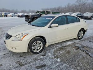 Nissan Altima BASE 2.5L 4 2012