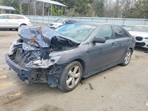 Toyota Camry BASE 2.5L 4 2011
