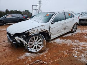 Chrysler 200 TOURING 2.4L 4 2013
