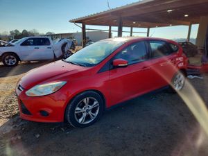 Ford Focus SE 2.0L 4 2014