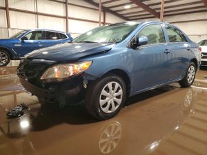 Toyota Corolla BASE 1.8L 4 2013