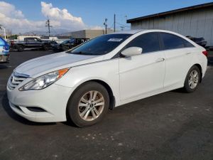 Hyundai Sonata GLS 2.4L 4 2013