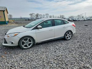 Ford Focus TITANIUM 2.0L 4 2012