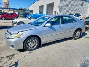 Toyota Camry BASE 2.5L 4 2010