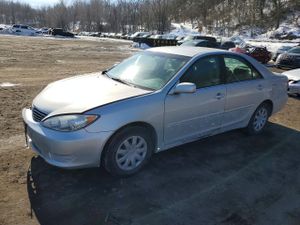 Toyota Camry LE 2.4L 4 2005