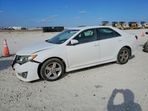 Toyota Camry L 2.5L 4 2014
