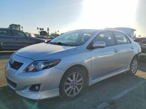 Toyota Corolla BASE 1.8L 4 2010
