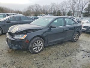 Volkswagen Jetta SE 1.8L 4 2014