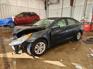 Hyundai Sonata GLS 2.4L 4 2012