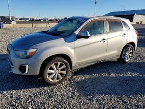 Mitsubishi Outlander SE 2.0L 4 2015