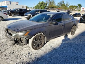 Nissan Altima SR 2.5L 4 2023