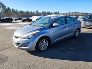Hyundai Elantra SE 1.8L 4 2015