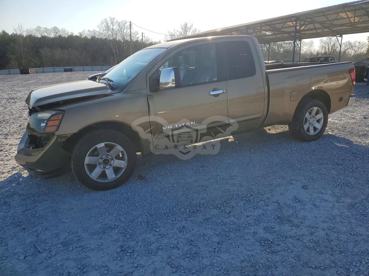Nissan Titan XE 5.6L 8 2005