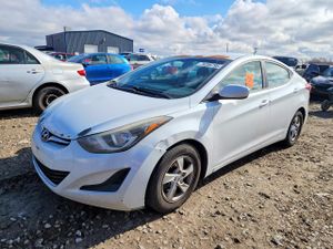 Hyundai Elantra SE 1.8L 4 2015