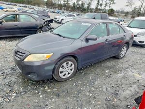 Toyota Camry BASE 2.5L 4 2011