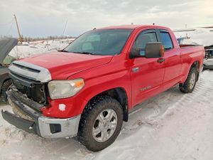 Toyota Tundra DOUBLE CAB SR 5.7L 8 2014