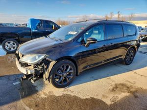 Chrysler Pacifica LIMITED 3.6L 6 2020