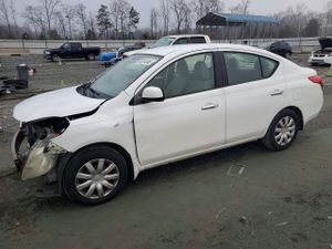 Nissan Versa S 1.6L 4 2012