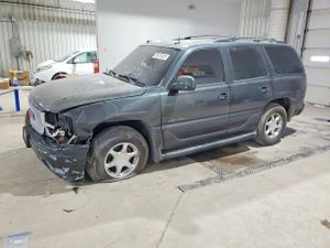 GMC Yukon DENALI 6.0L 8 2004