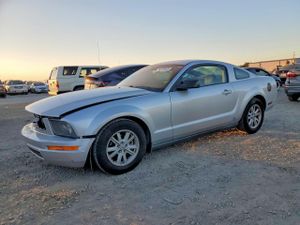 Ford Mustang 4.0L 6 2006