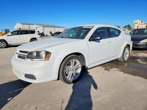 Dodge Avenger SE 2.4L 4 2014