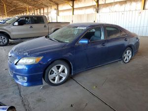 Toyota Camry BASE 2.5L 4 2011
