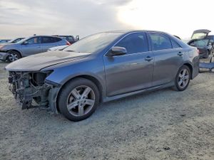 Toyota Camry L 2.5L 4 2013