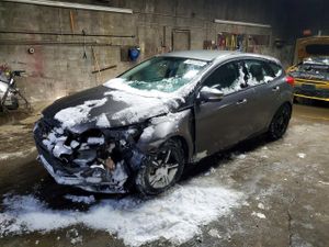 Ford Focus SE 2.0L 4 2013