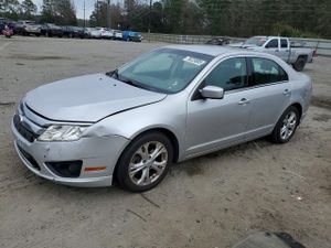 Ford Fusion SE 2.5L 4 2012