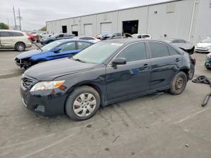 Toyota Camry BASE 2.5L 4 2011